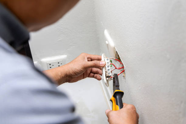 Best Emergency Electrical Repair  in Melville, NY